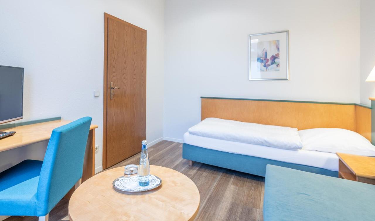 Hotel Zur Krone Meerbusch Eksteriør billede